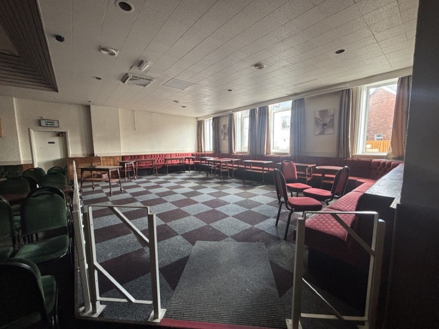 Brimington Social Club, 33 High Street, Brimington, Chesterfield, Derbyshire S43 1HH