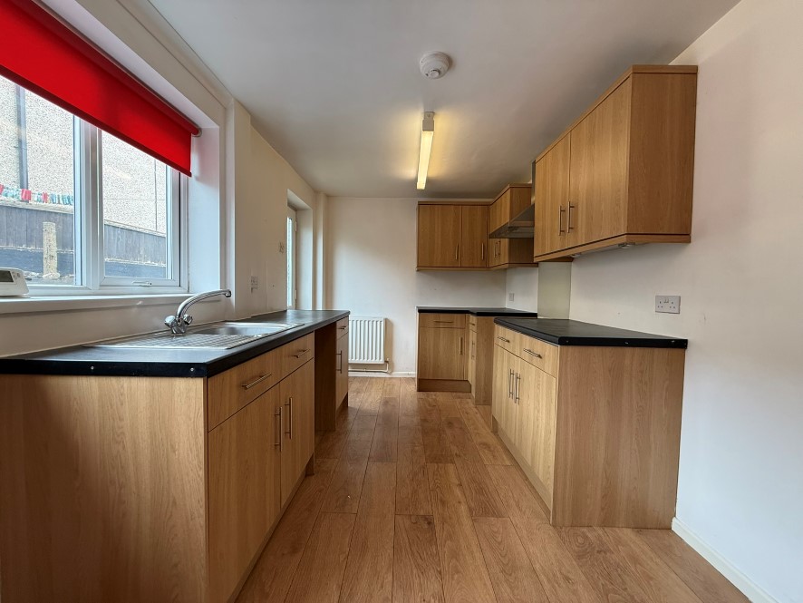 57 Houldsworth Drive, Chesterfield, Derbyshire S41 0BP