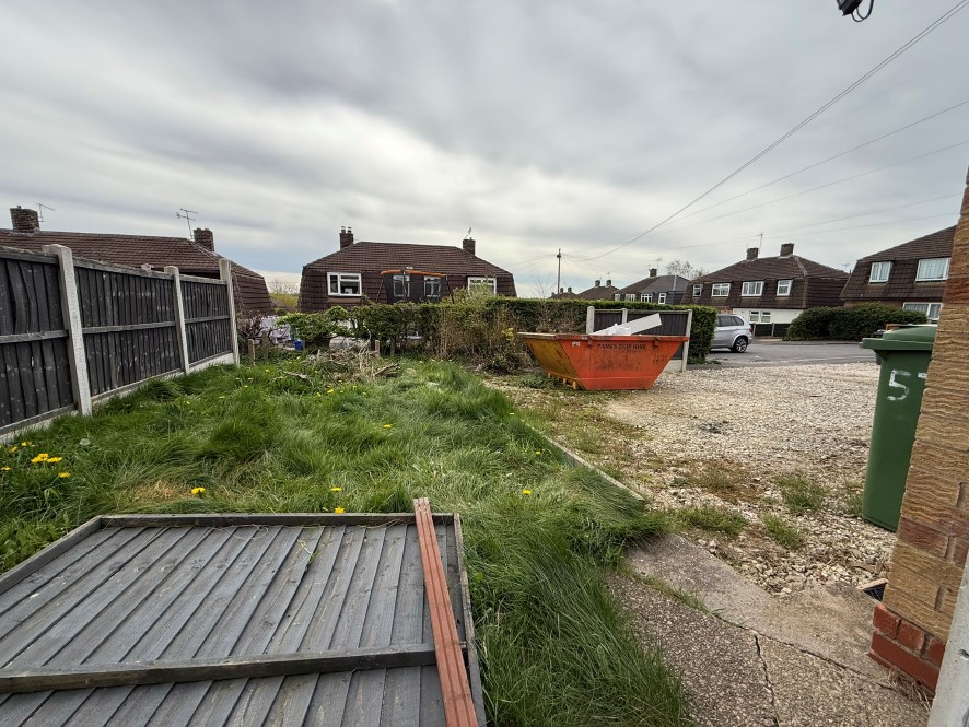 57 Houldsworth Drive, Chesterfield, Derbyshire S41 0BP