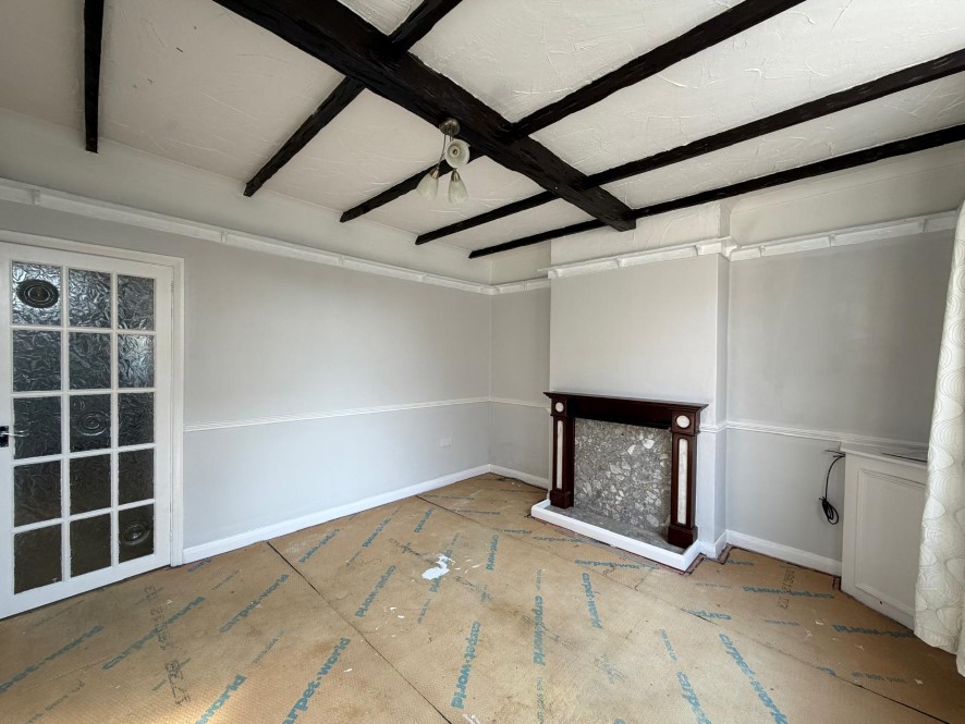 25 Sterland Street, Chesterfield, Derbyshire S40 1BN