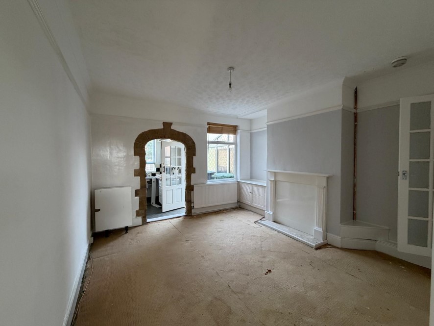25 Sterland Street, Chesterfield, Derbyshire S40 1BN