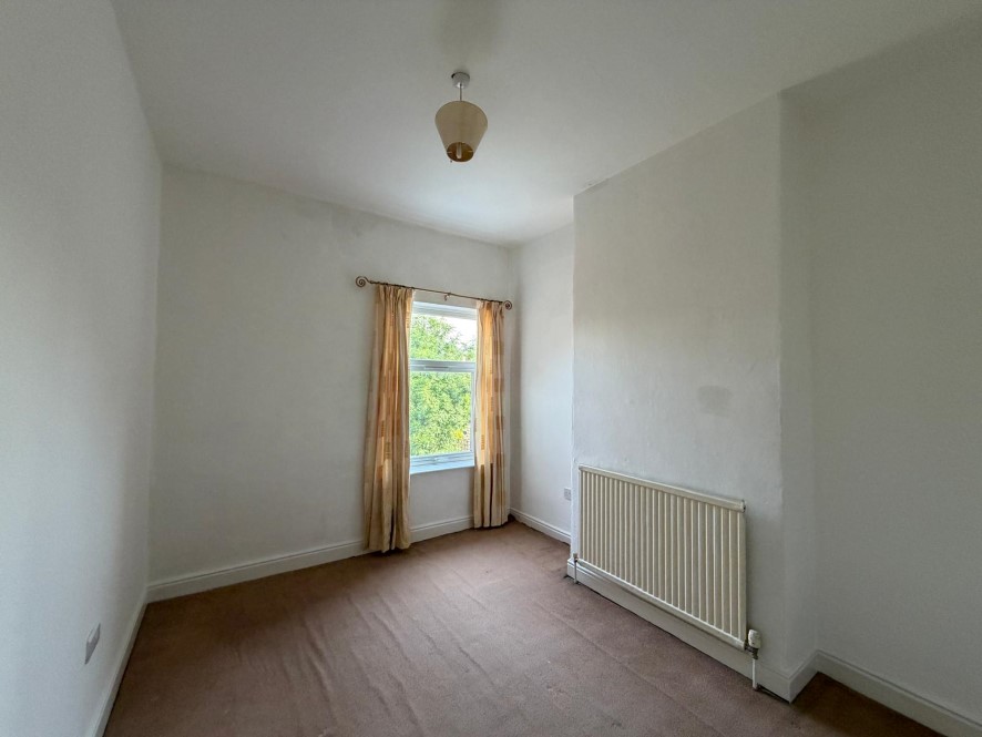25 Sterland Street, Chesterfield, Derbyshire S40 1BN