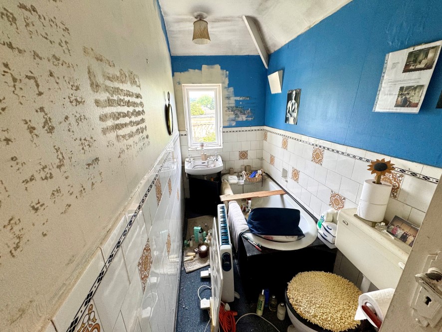 38 The Grove, Northfield, Birmingham, West Midlands B31 3JX