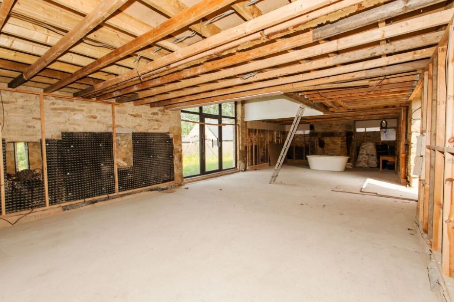 Eastwood Barn, 23 Bridle Road, Woodthorpe S43 3BY
