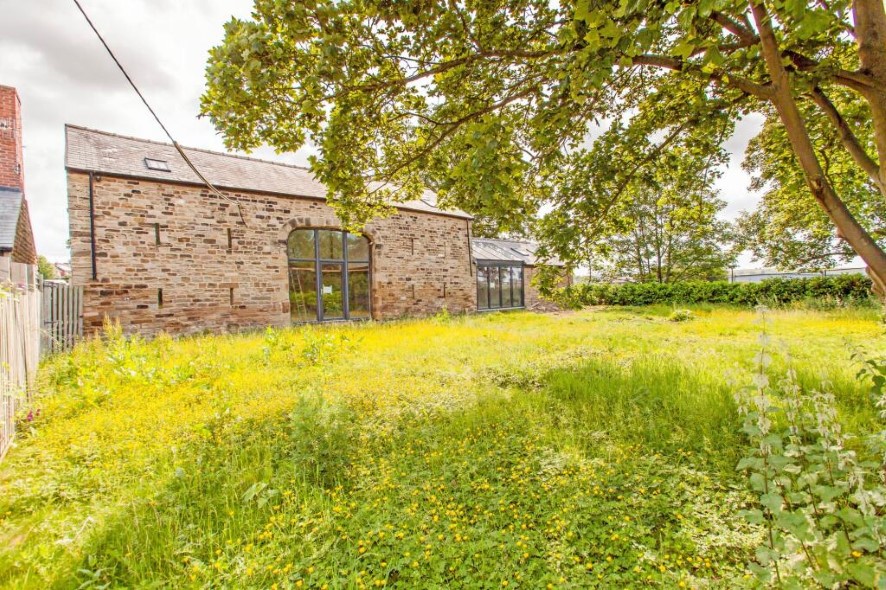 Eastwood Barn, 23 Bridle Road, Woodthorpe S43 3BY
