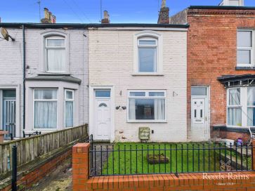 Property for Auction in Hull & East Yorkshire - 10 Moorfield Road, Bridlington, East Yorkshire, YO16 4LE