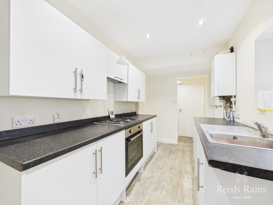 10 Moorfield Road, Bridlington, East Yorkshire, YO16 4LE