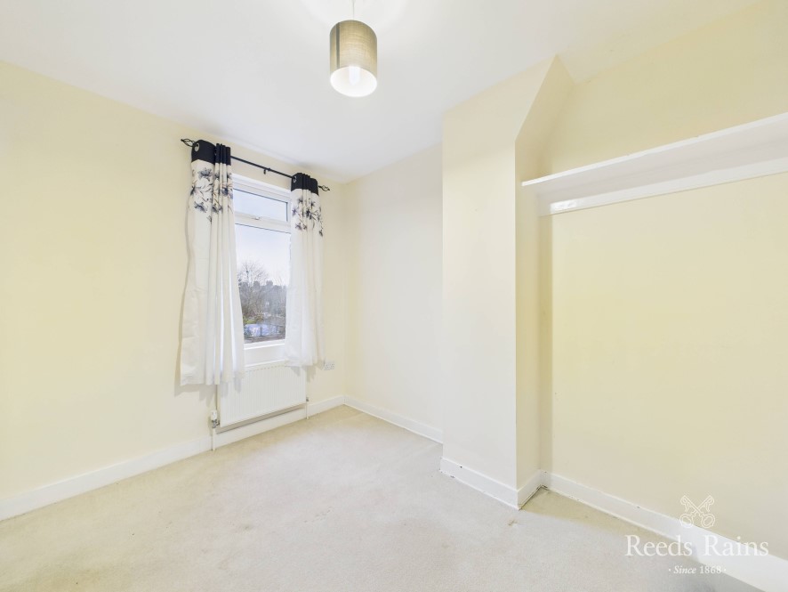 10 Moorfield Road, Bridlington, East Yorkshire, YO16 4LE