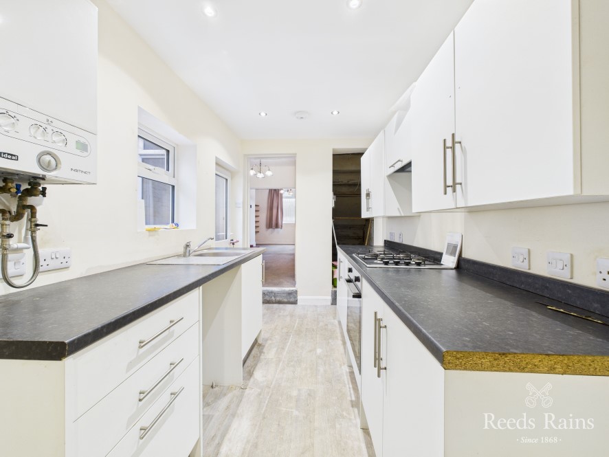 10 Moorfield Road, Bridlington, East Yorkshire, YO16 4LE