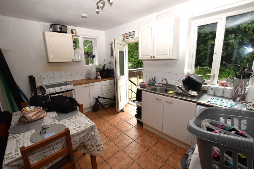 63 Wilthorpe Avenue, Barnsley, West Yorkshire S75 1EH