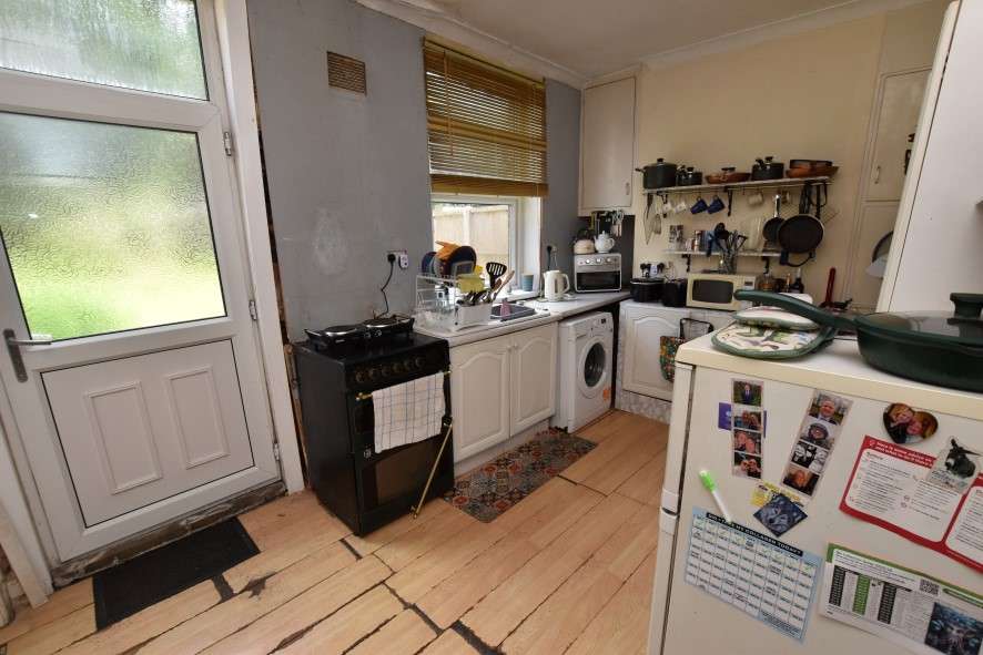 115 Cliff Road, Crigglestone, Wakefield, West Yorkshire WF4 3EJ