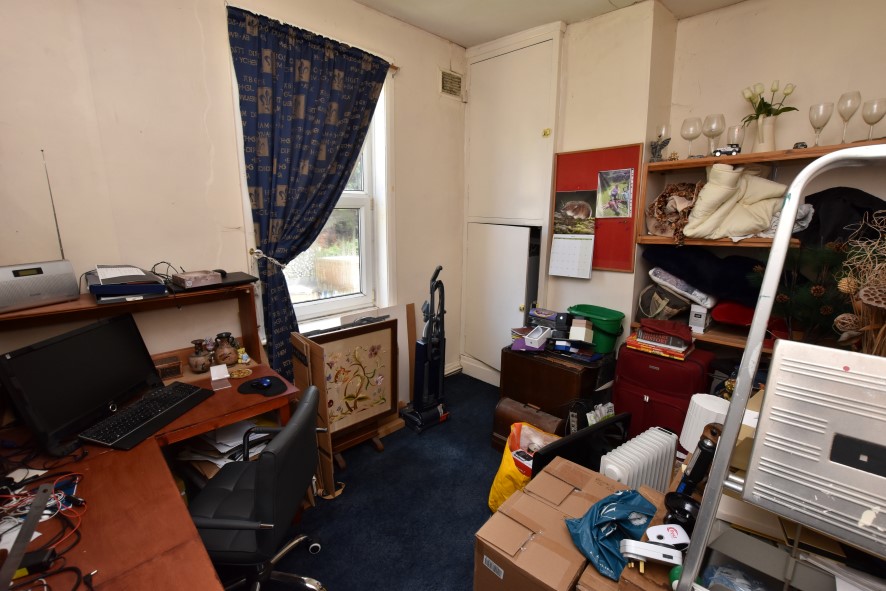 115 Cliff Road, Crigglestone, Wakefield, West Yorkshire WF4 3EJ
