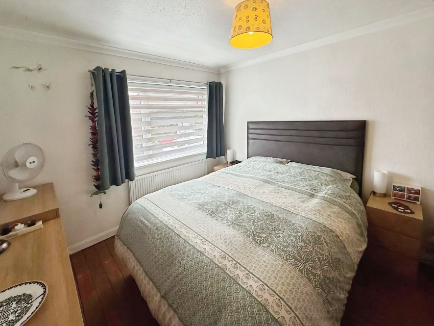 17 Tivey Court Road, Longford, Coventry, West Midlands CV6 7EX