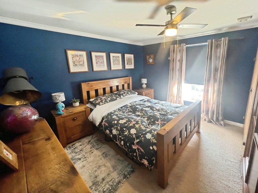 128, Ansley Common, Nuneaton, Warwickshire CV10 0QA