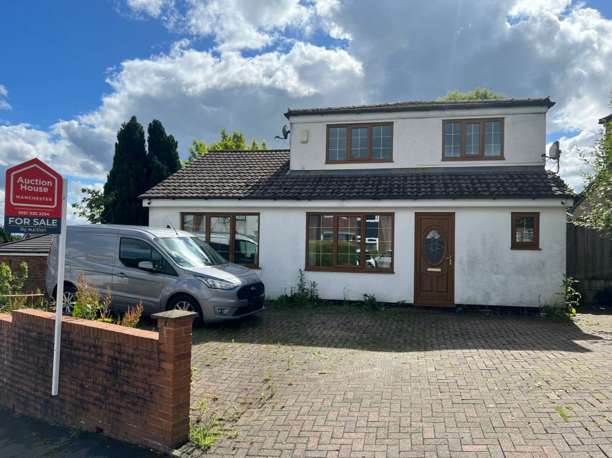 5 Hillstone Avenue, Rochdale, OL12 6DX