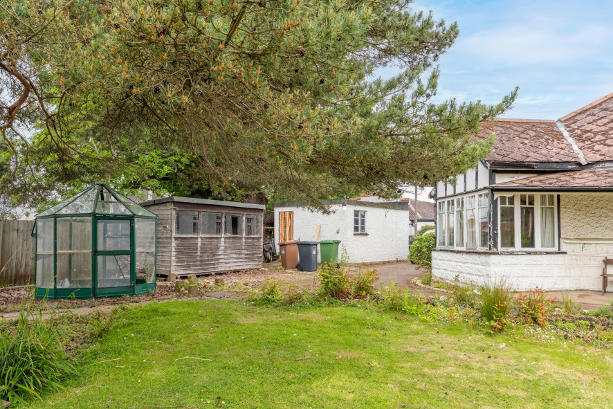 Waterside Nook, Brimbelow Road, Hoveton, Norwich, Norfolk NR12 8UJ