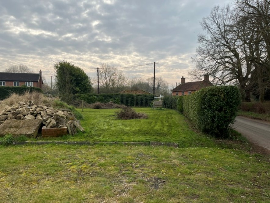 Land west of 3 Church Road, Aslacton, Norwich, Norfolk NR15 2JH