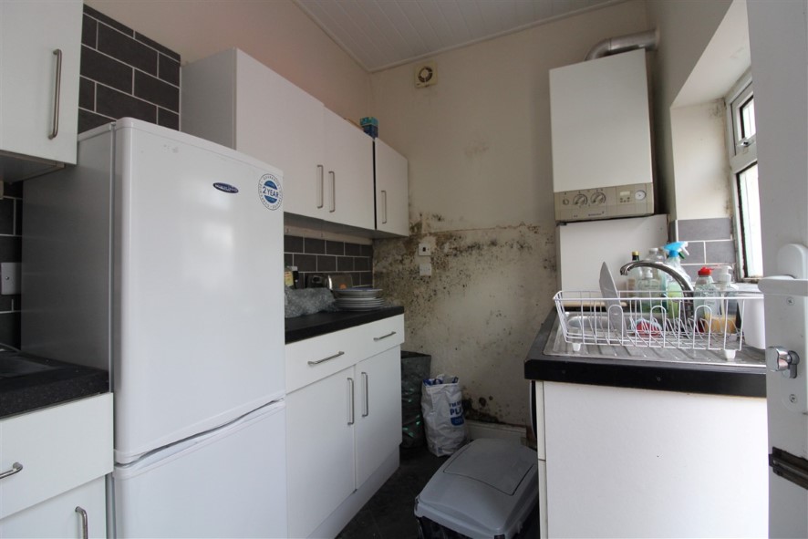 Flat 2, 32 Bispham Road, Thornton-Cleveleys, Lancashire FY5 1DG