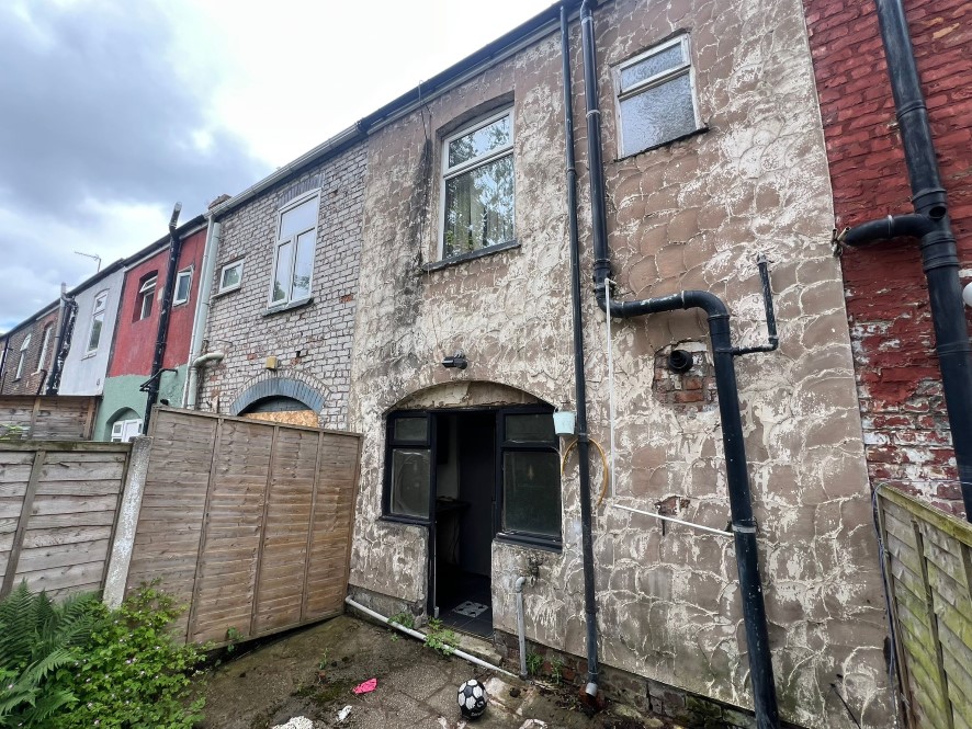 13 Hallworth Road, Greater Manchester, M8 5UW