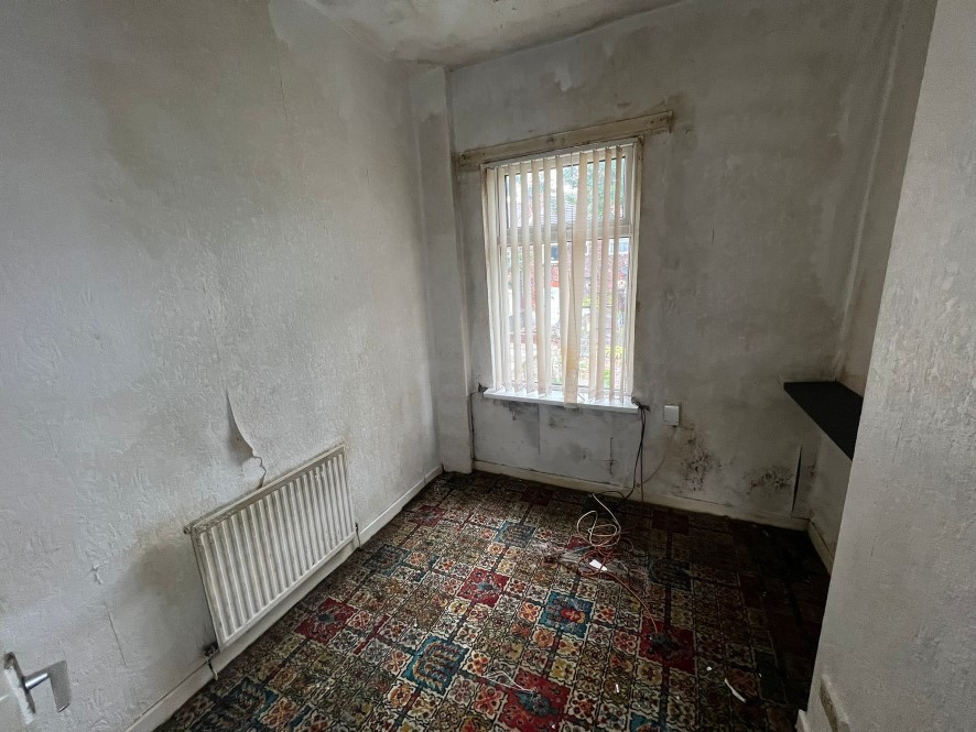 13 Hallworth Road, Greater Manchester, M8 5UW