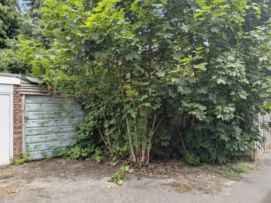 2 Grasscroft Drive, Cheylesmore, Coventry, West Midlands CV3 5QF