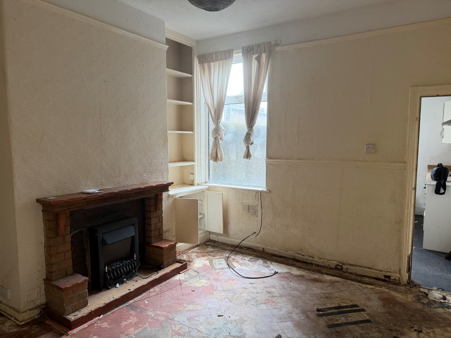 8 Anchor Road, Barrow-In-Furness, Cumbria LA14 2QW