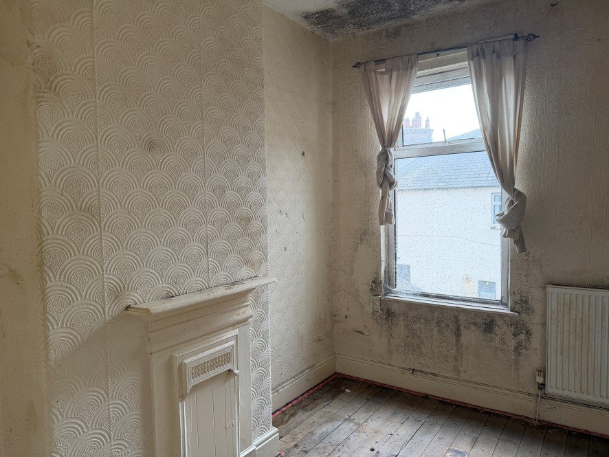 8 Anchor Road, Barrow-In-Furness, Cumbria LA14 2QW
