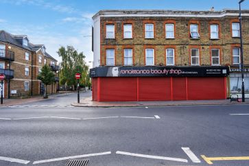 Property for Auction in South West - Flat 1, 110 Portland Road, South Norwood, London, London SE25 4PJ