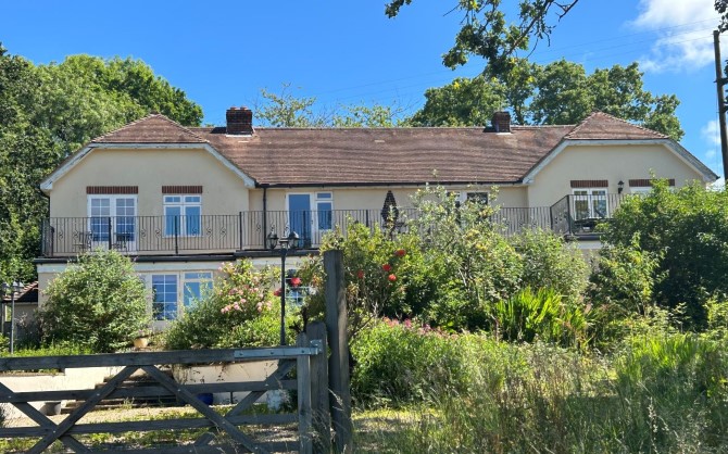 Underwood House, Underhill, East Knoyle, Salisbury, Wiltshire, SP3 6BP