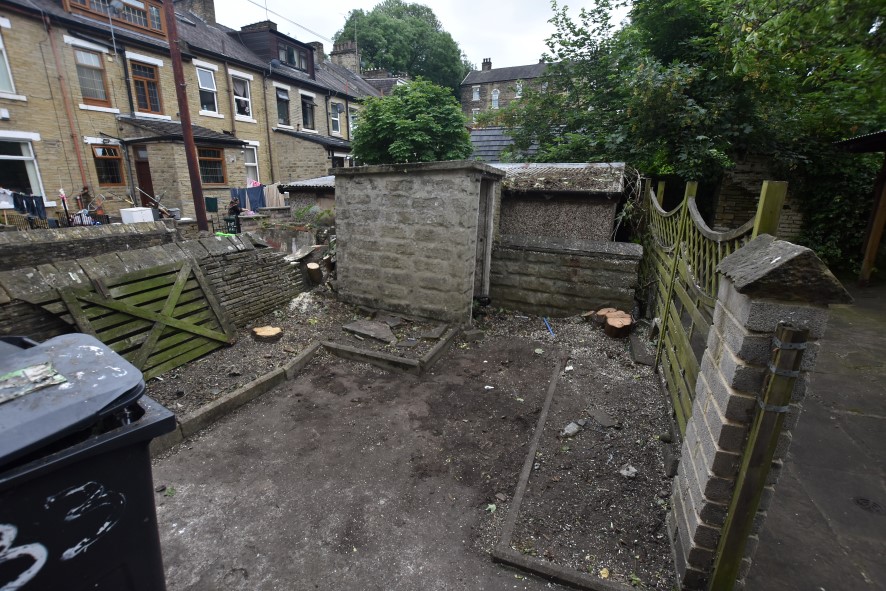 33 Grantham Road, Bradford, West Yorkshire BD7 1RN