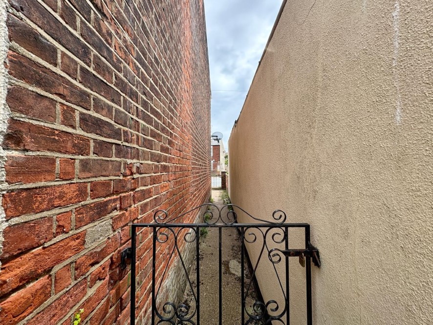 Lot Image