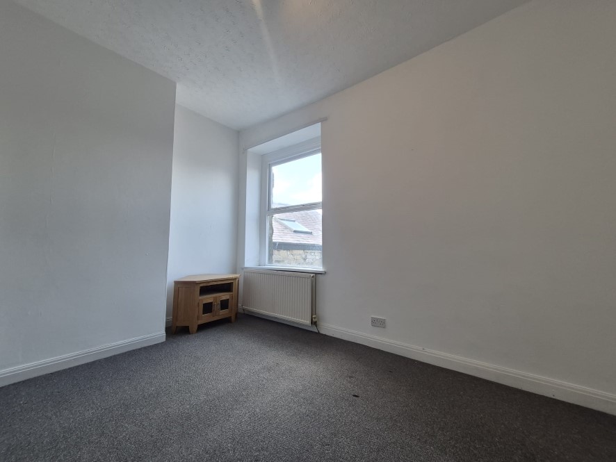 Flat B, 93 Spring Gardens, Buxton, Derbyshire, SK17 6BP