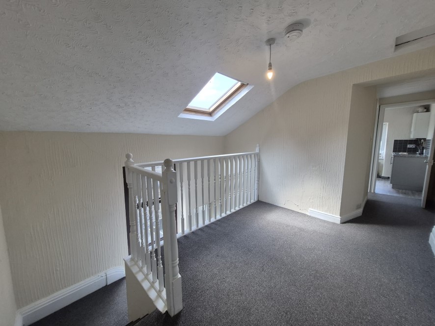 Flat B, 93 Spring Gardens, Buxton, Derbyshire, SK17 6BP
