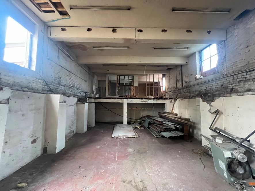 Lot Image