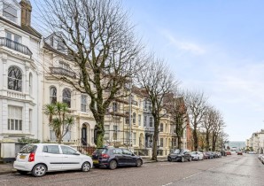 Property for Auction in Sussex & Hampshire - Flat 14 Dunblair Court, 43-44 Upper Rock Gardens, Brighton, Brighton & Hove, BN2 1QF