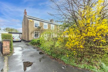 Property for Auction in North West - 57 Sandy Lane, Leyland, Lancashire PR25 2EE
