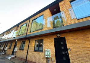 2 Lotus Mews, London N19 4BJ
