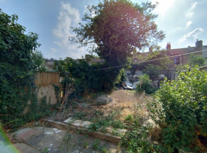20 Kimberley Avenue, East Ham, London, E6 3BG