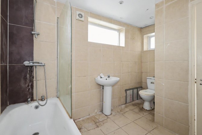 Lot Image