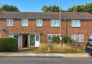 Property for Auction in London - 51 Meadfield, Edgware, Middlesex, HA8 8XN