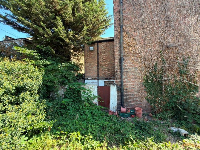 Lot Image