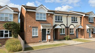 Property for Auction in Northants, Beds & Bucks - Berkhamsted, Hertfordshire HP4 1TE