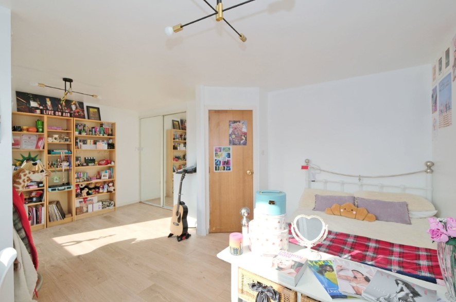 Lot Image