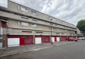 Property for Auction in London - Flat 15 Cobden Court, Byron Close, Greenwich, London, SE28 8AG