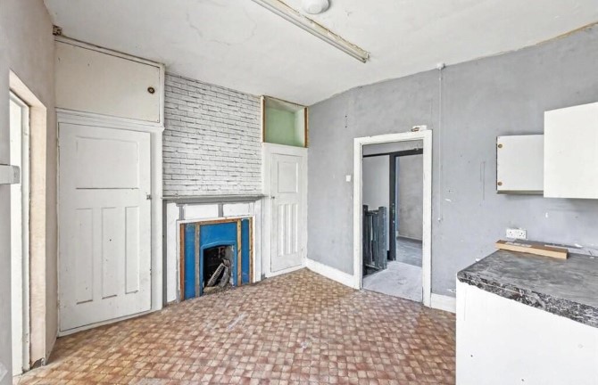 Lot Image