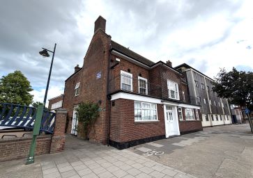 Property for Auction in East Anglia - 30 and 30a South Quay, Great Yarmouth, Norfolk NR30 2RG