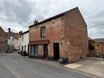 Property for Auction in East Anglia - Mitre Tavern Barn, Mitre Yard, North Walsham, Norfolk NR28 9BN