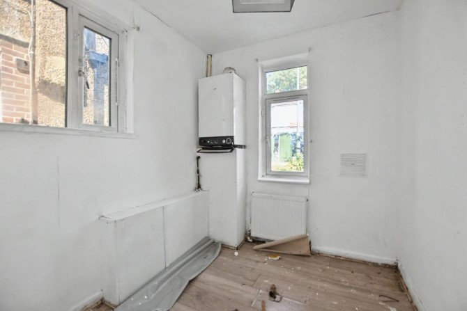 Lot Image