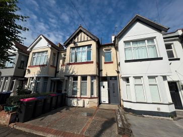 Property for Auction in East Anglia - 37 Fairmead Avenue, Westcliff-On-Sea, Essex SS0 9RY