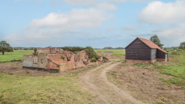 Property for Auction in East Anglia - Bridge Farm, Low Road, Mettingham, Bungay, Norfolk NR35 1TP